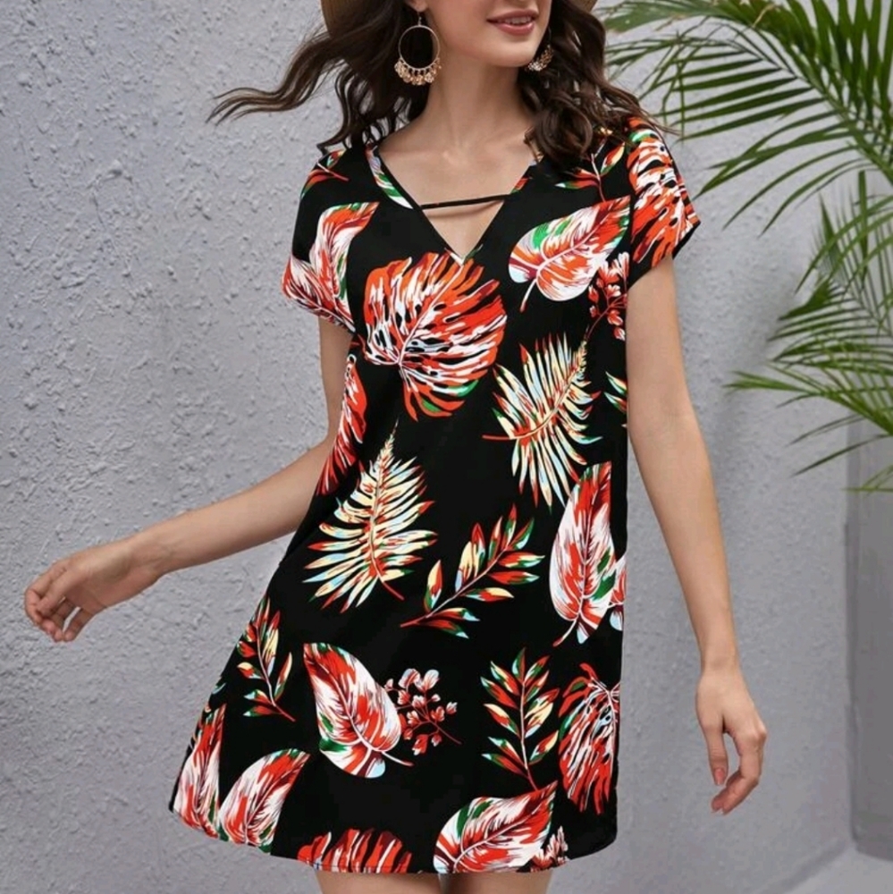 SHEIN Cutout V-Neck Tropical Dress